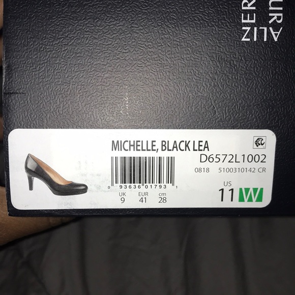 Michelle Naturalizer - Picture 11 of 11